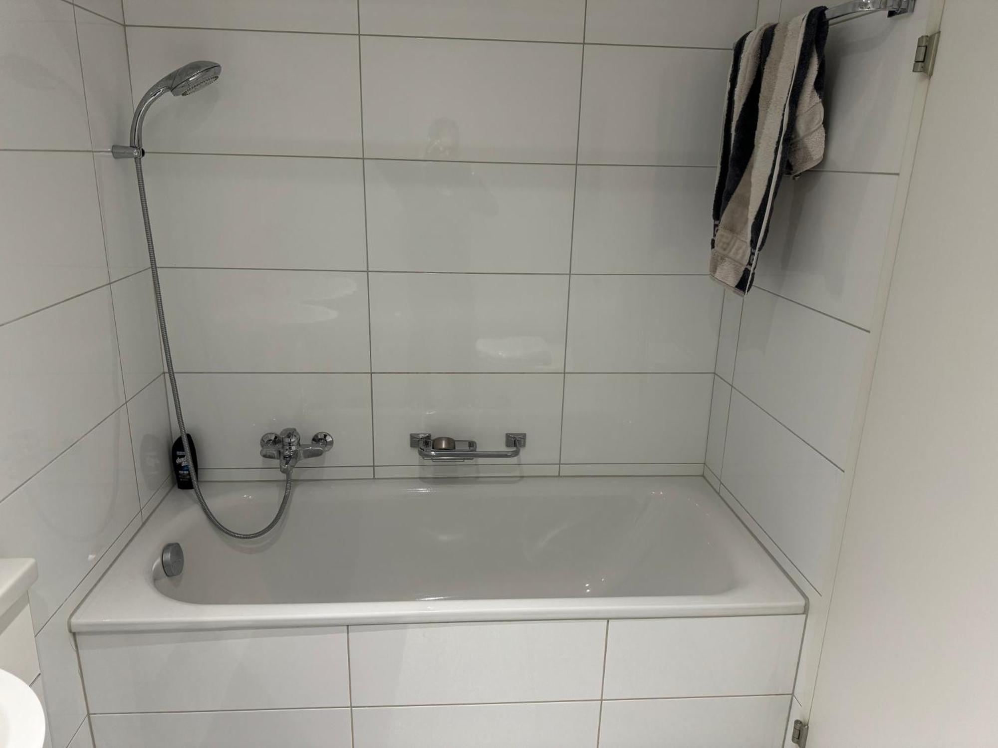 Vk - R - Zuerich Airport - Luxury - Home Stay - Raetschengaessli - Kloten Eksteriør billede